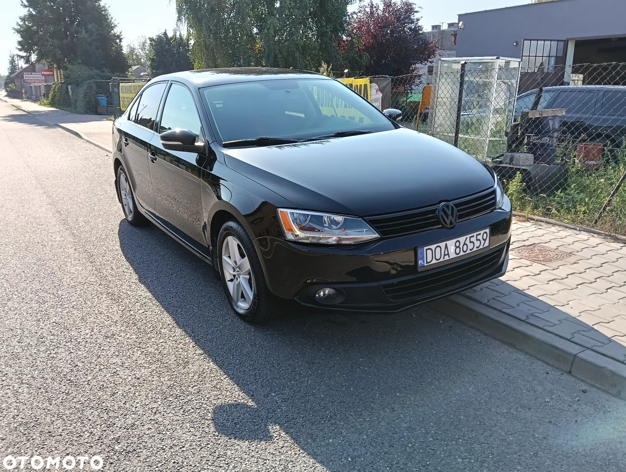 Volkswagen Jetta 2.0 TDI DSG Comfortline - 1