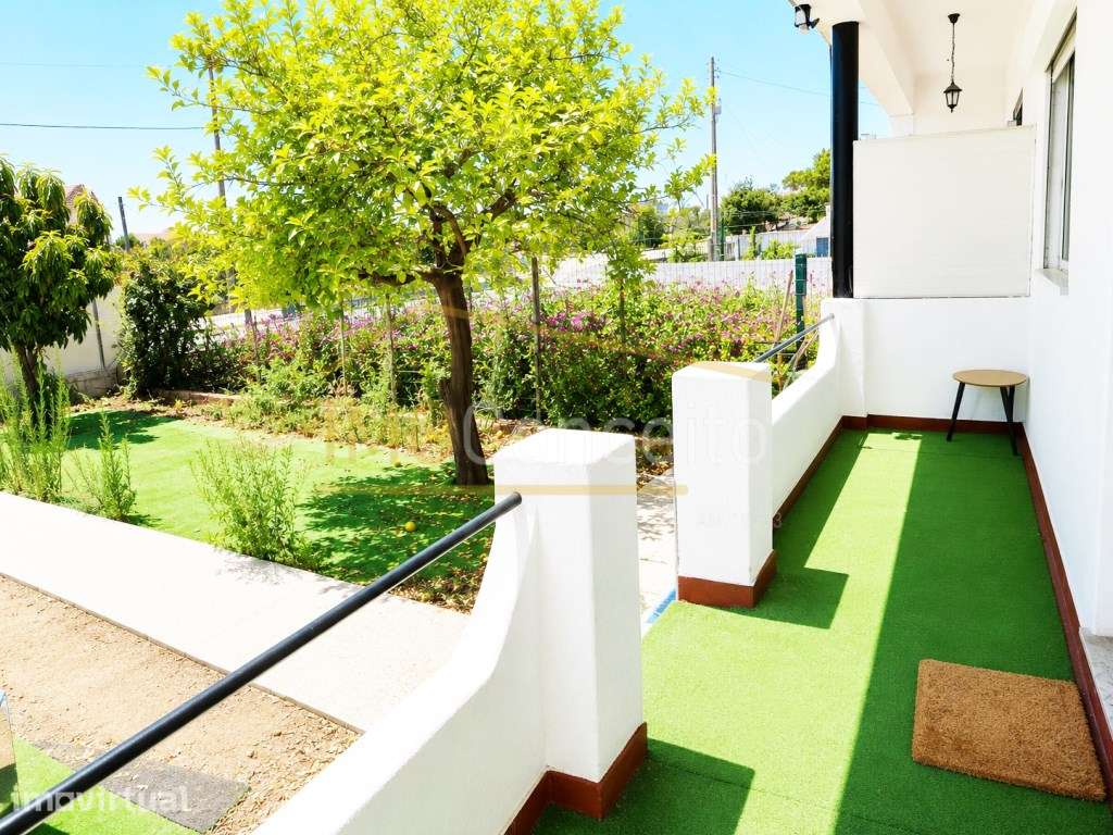 Moradia T2 | Torres Novas - Anexo e Espaço Exterior - Grande imagem: 2/25