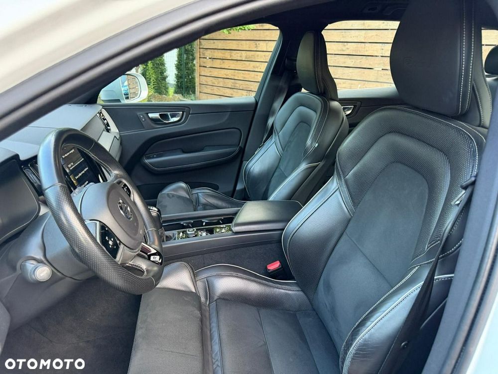 Volvo XC 60 D3 R-Design - 12