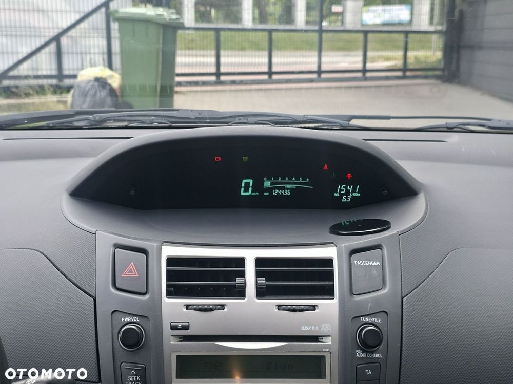 Toyota Yaris - 14