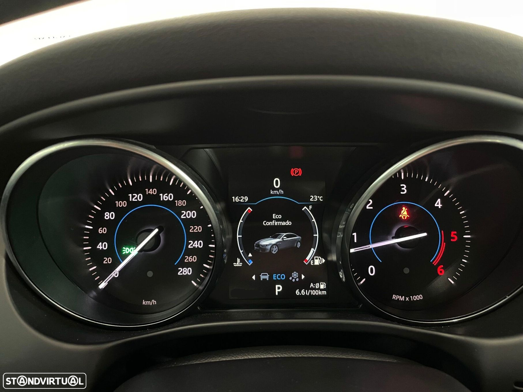 Jaguar XE 2.0 D R-Sport Aut. - 34
