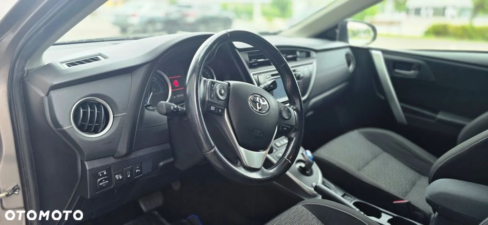 Toyota Auris - 9