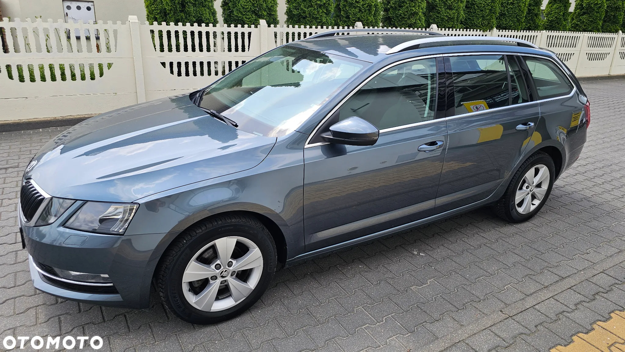 Skoda Octavia 1.6 TDI Ambition DSG - 4