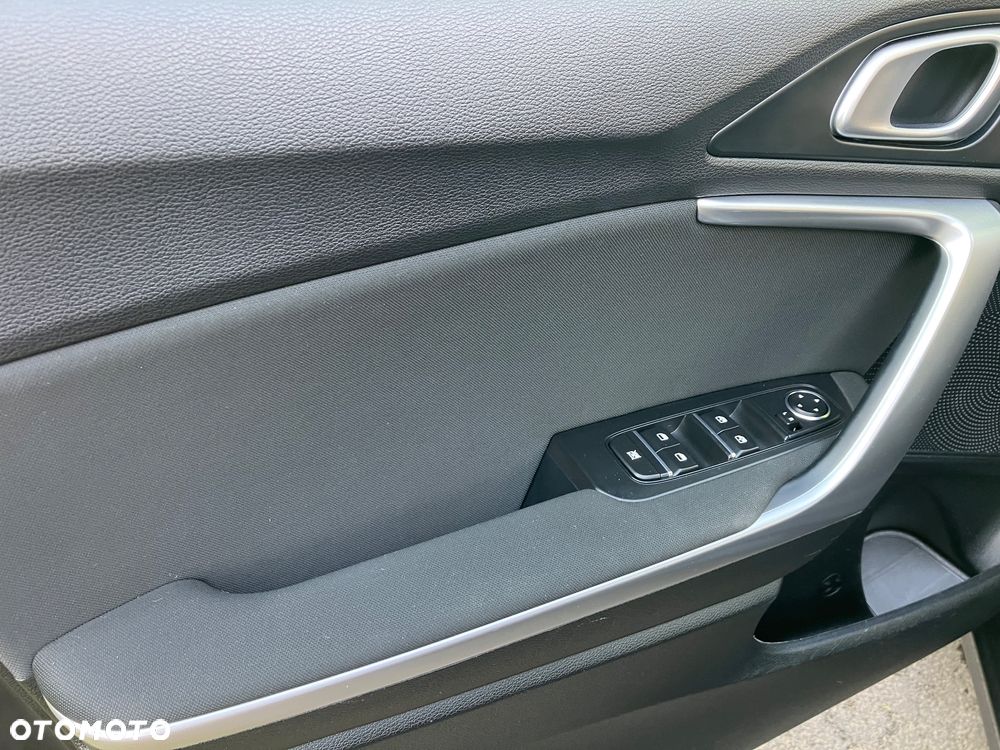 Kia Ceed 1.6 CRDi mHEV Business Line - 9