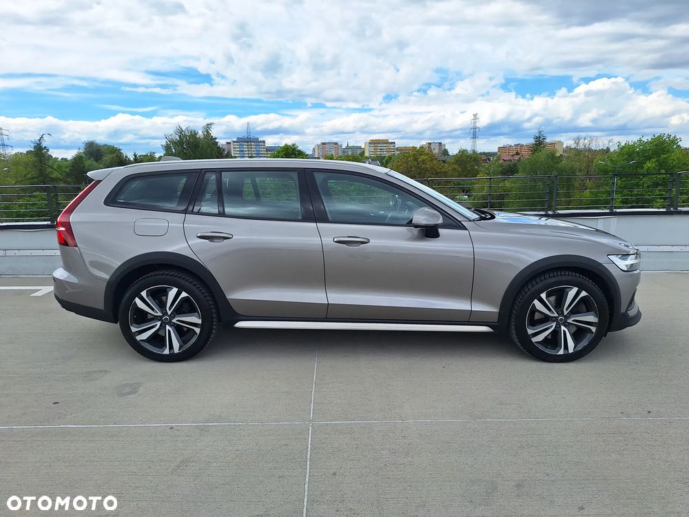 Volvo V60 Cross Country Pro B5 B AWD - 7