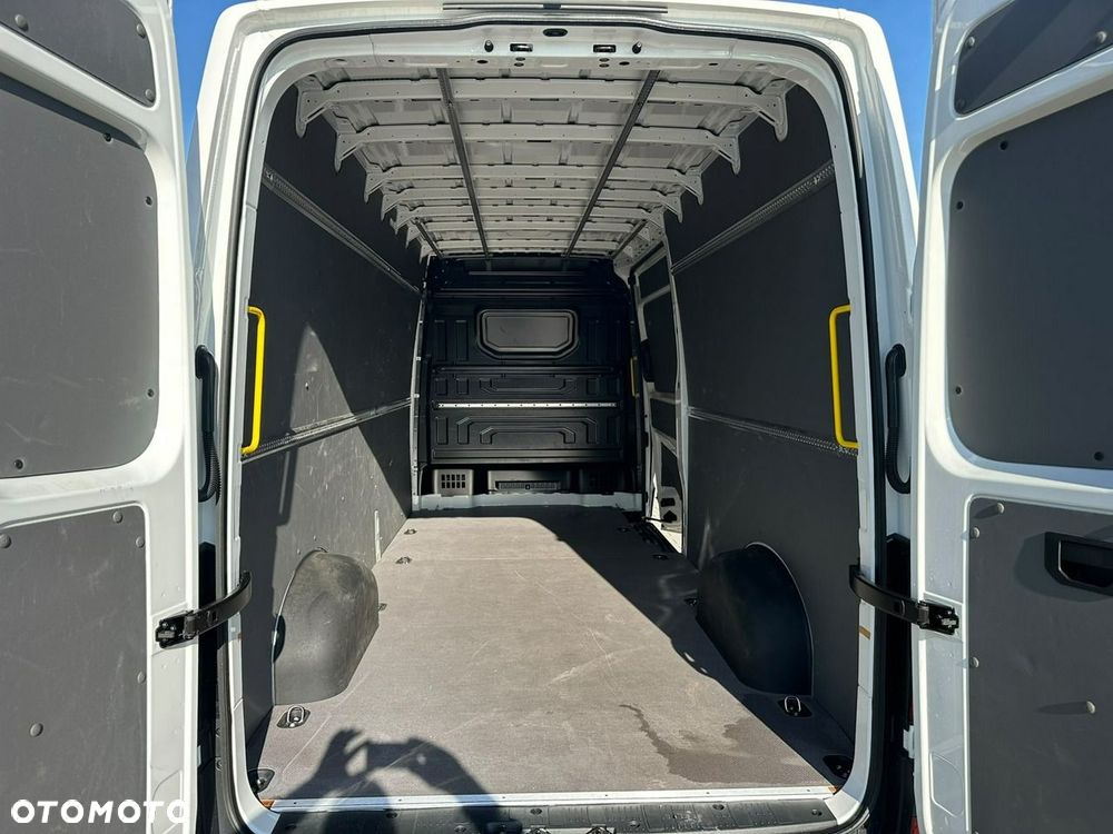 Volkswagen Crafter - 10