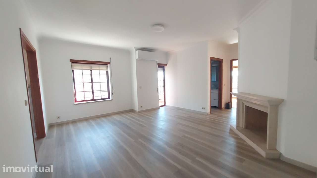 Apartamento T2 - Centro de Fátima - Grande imagem: 4/20