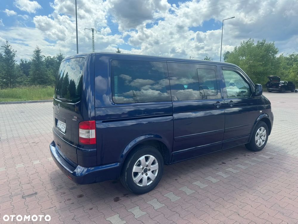 Volkswagen Multivan - 5