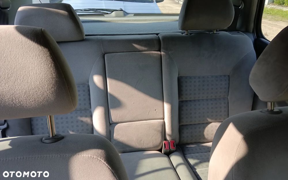 Volkswagen Golf - 14