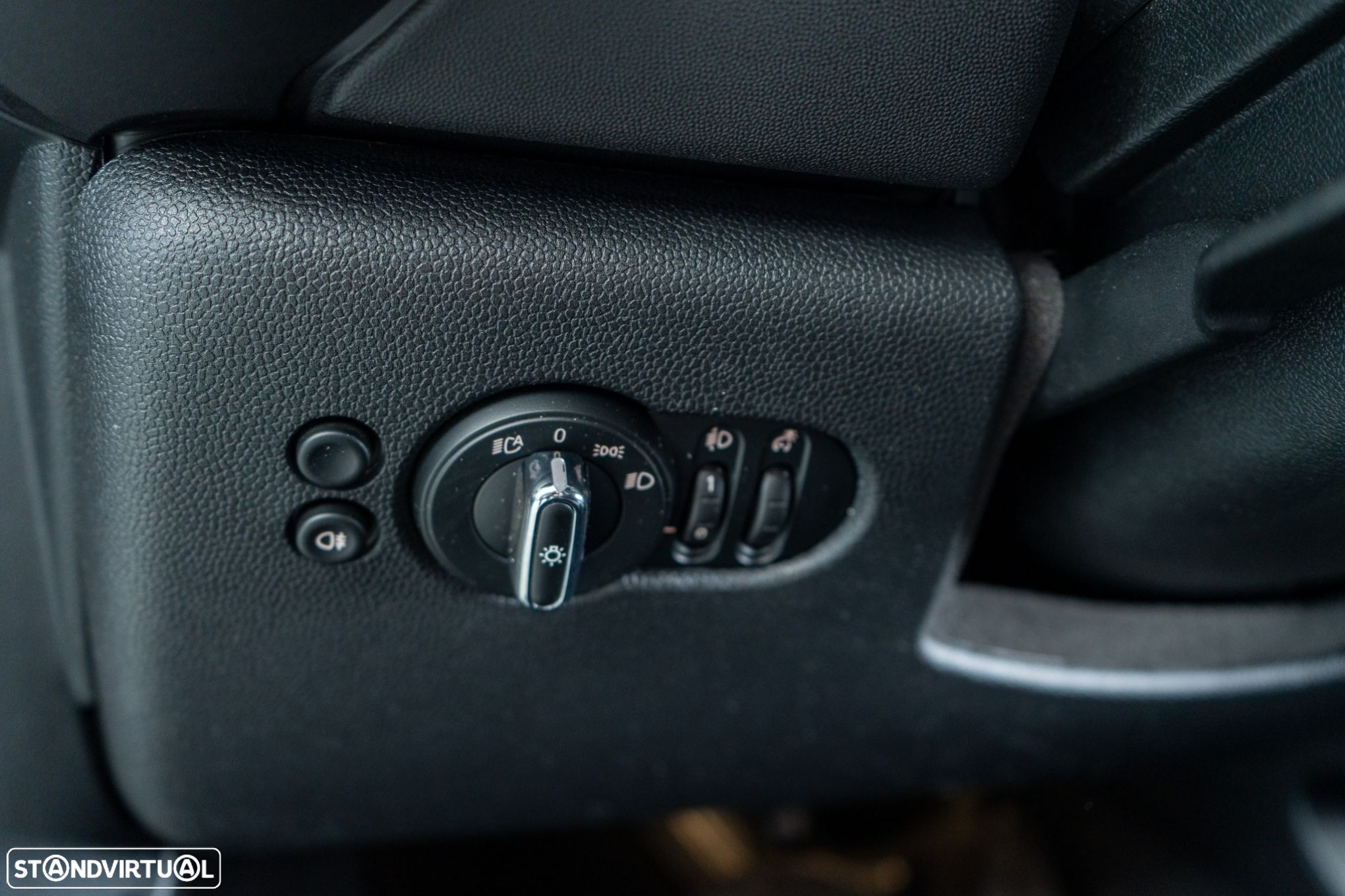 MINI 3 Portas Cooper SE Premium Essential - 20