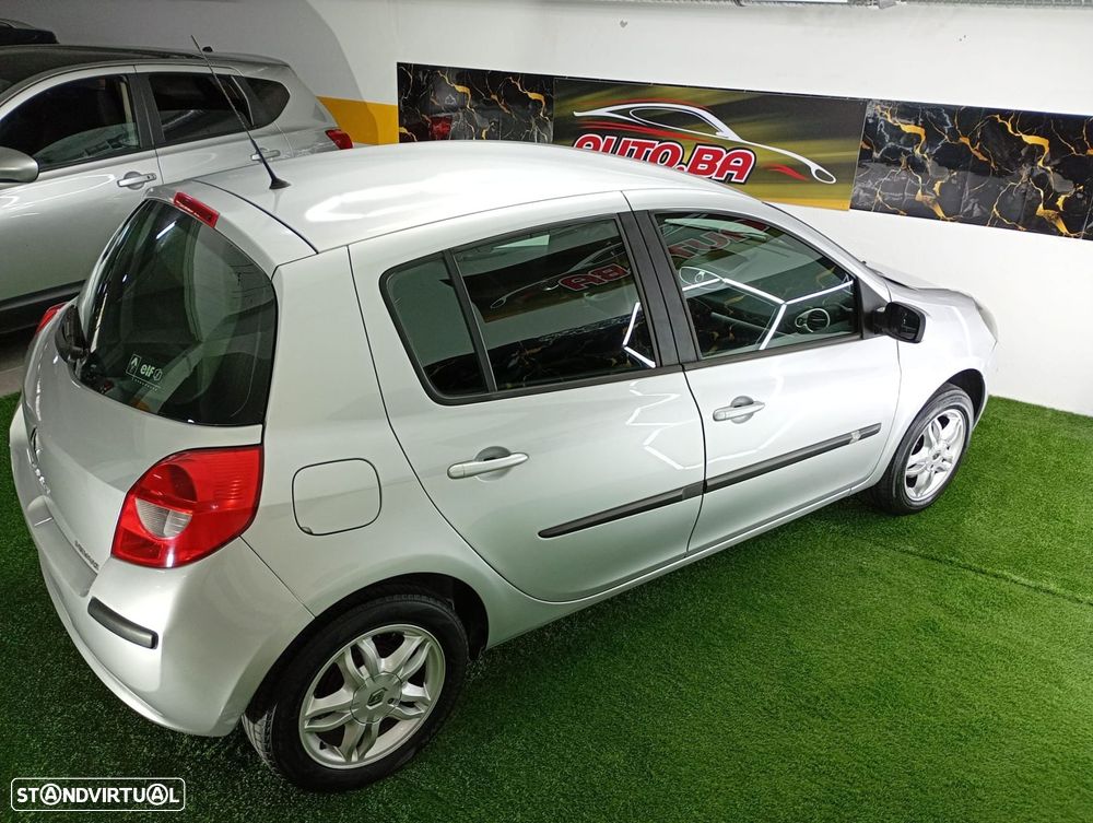 Renault Clio 1.2 16V Dynamique - 35