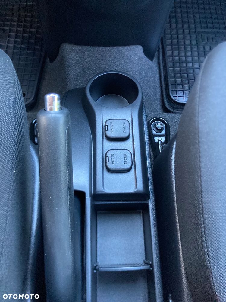 Mazda 2 1.5 Exclusive + - 19