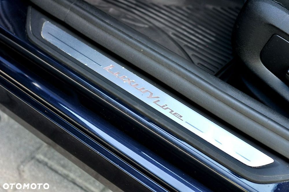 BMW Seria 5 520d Luxury Line sport - 12