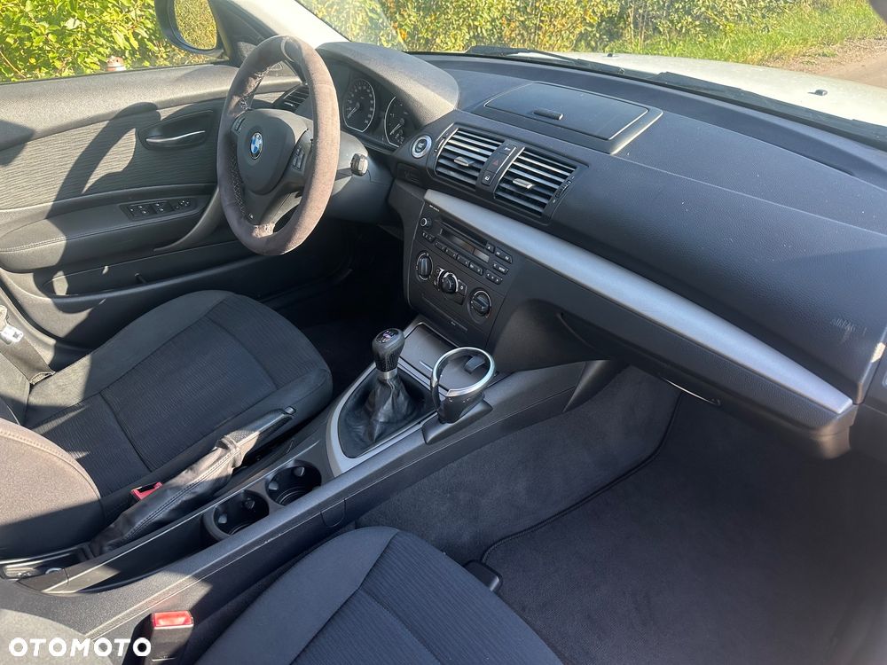 BMW Seria 1 118d DPF Edition Sport - 17