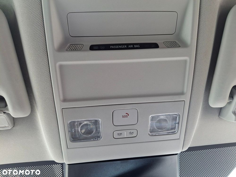 Volkswagen Caravelle - 14