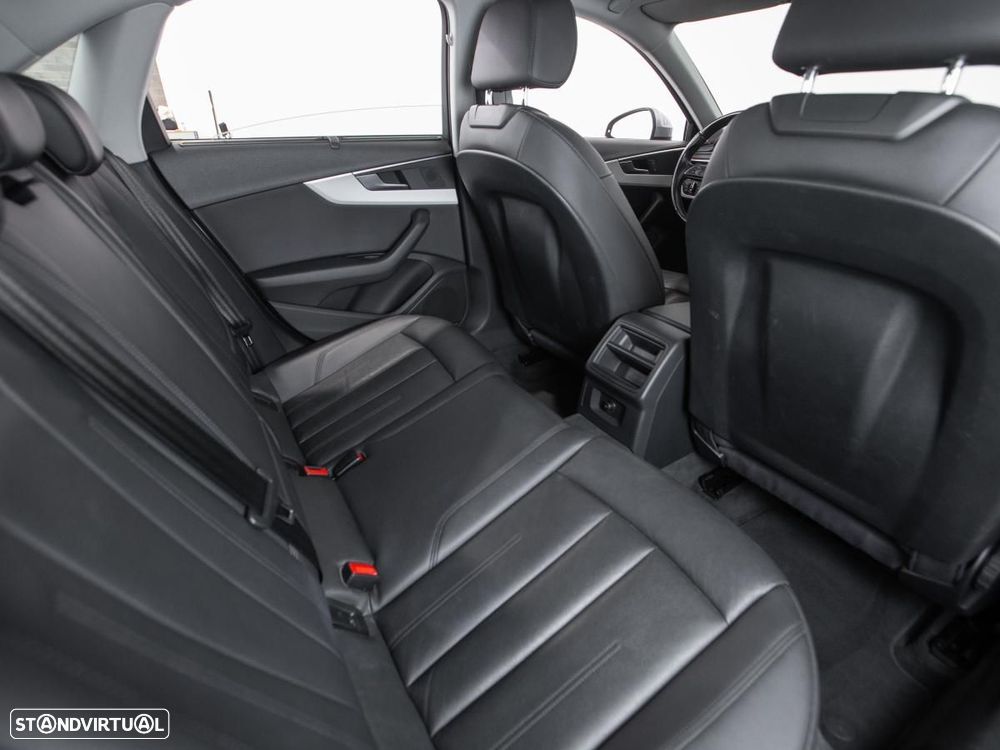 Audi A4 2.0 TDI - 10