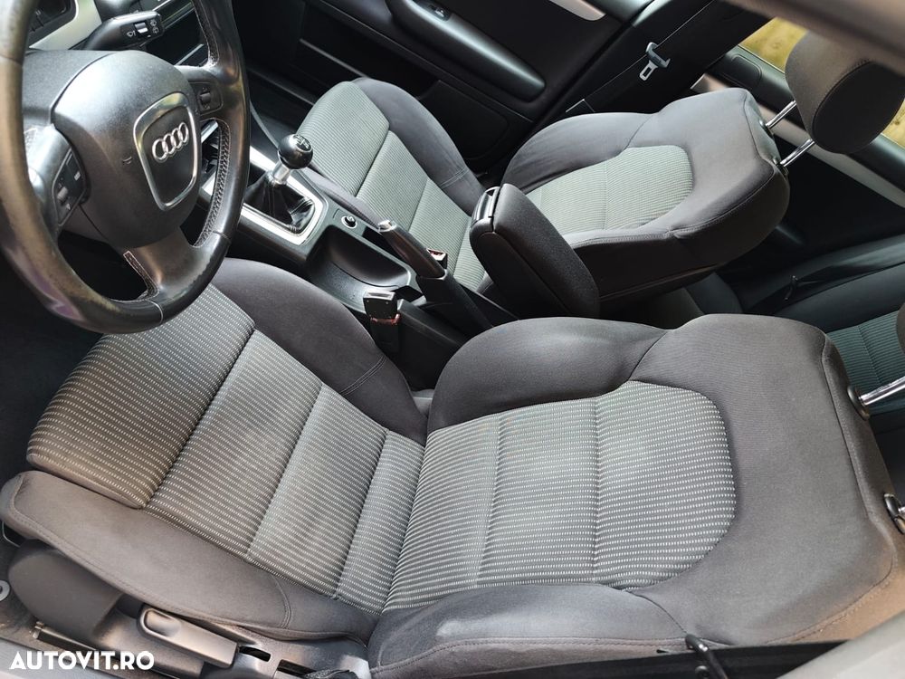 Audi A4 Avant 2.0 TDI DPF quattro - 6