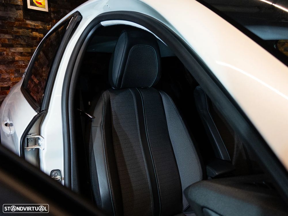 Peugeot e-208 50 kWh Allure Pack - 14