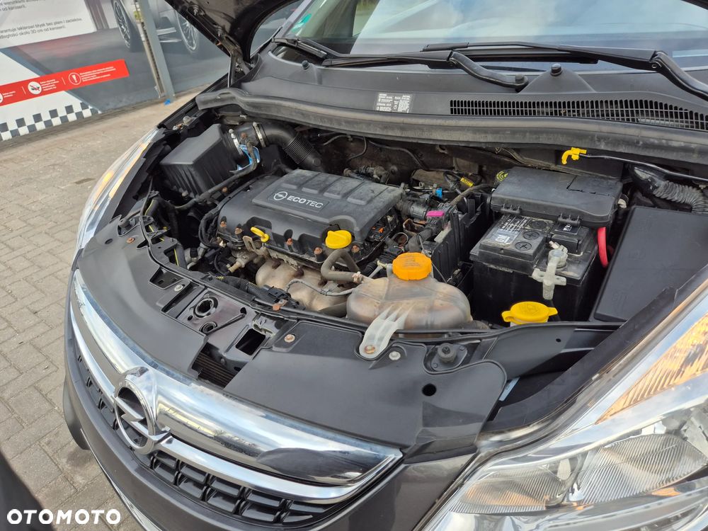 Opel Corsa 1.4 16V Satellite - 38