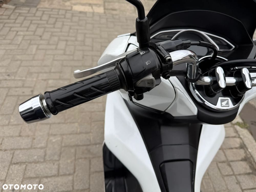 Honda PCX - 10