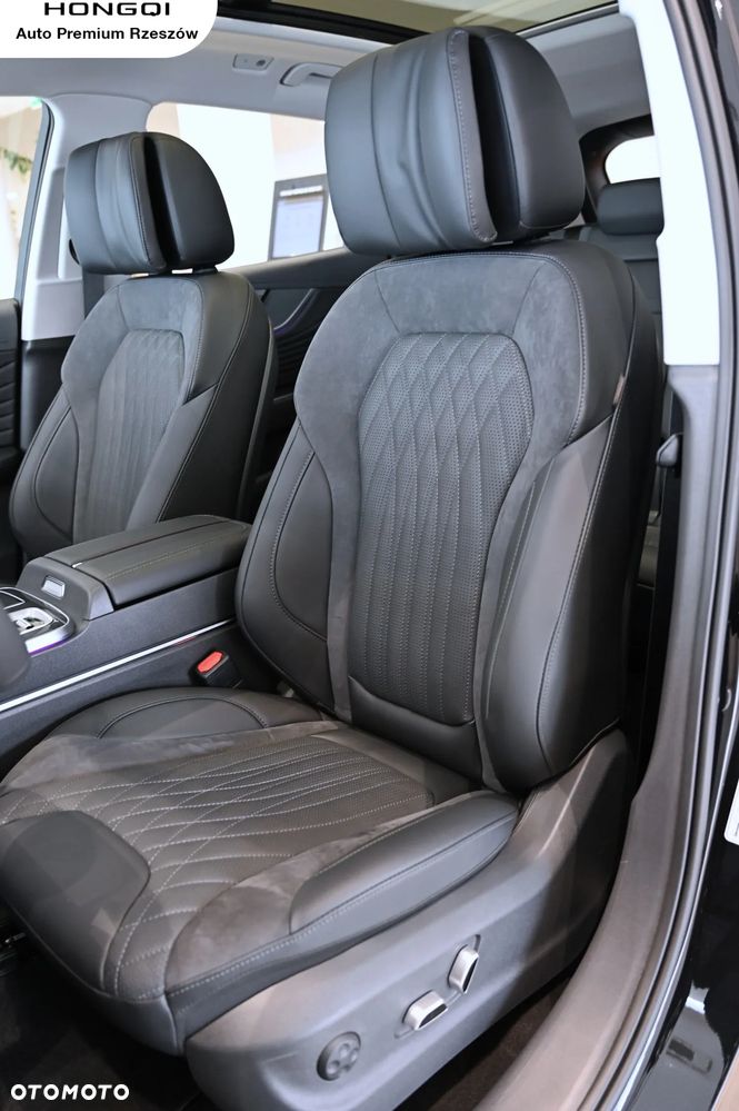 Hongqi HS5 - 13