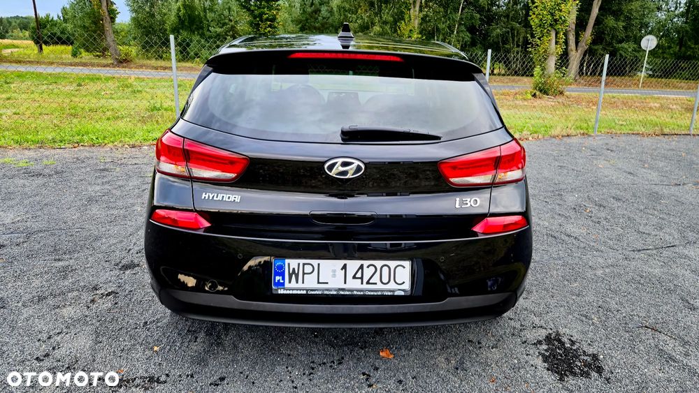 Hyundai i30 1.4 T-GDI Intro Edition - 11