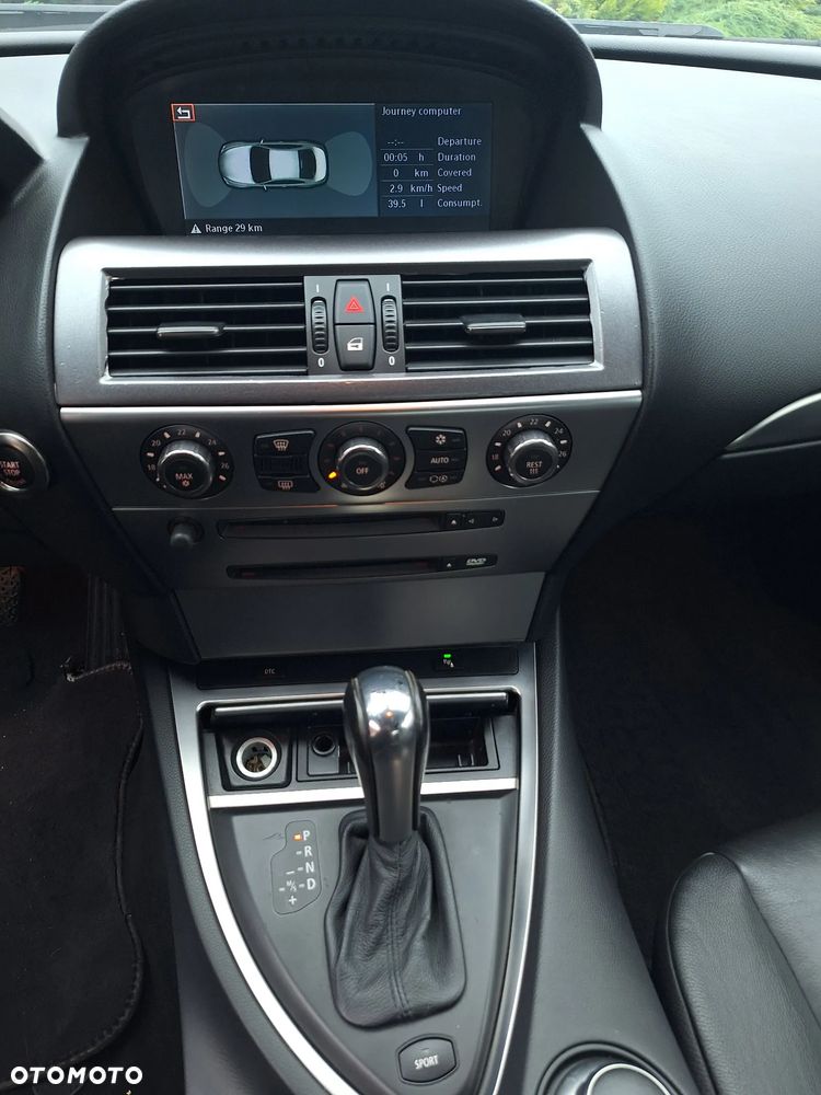 BMW Seria 6 650 i - 8