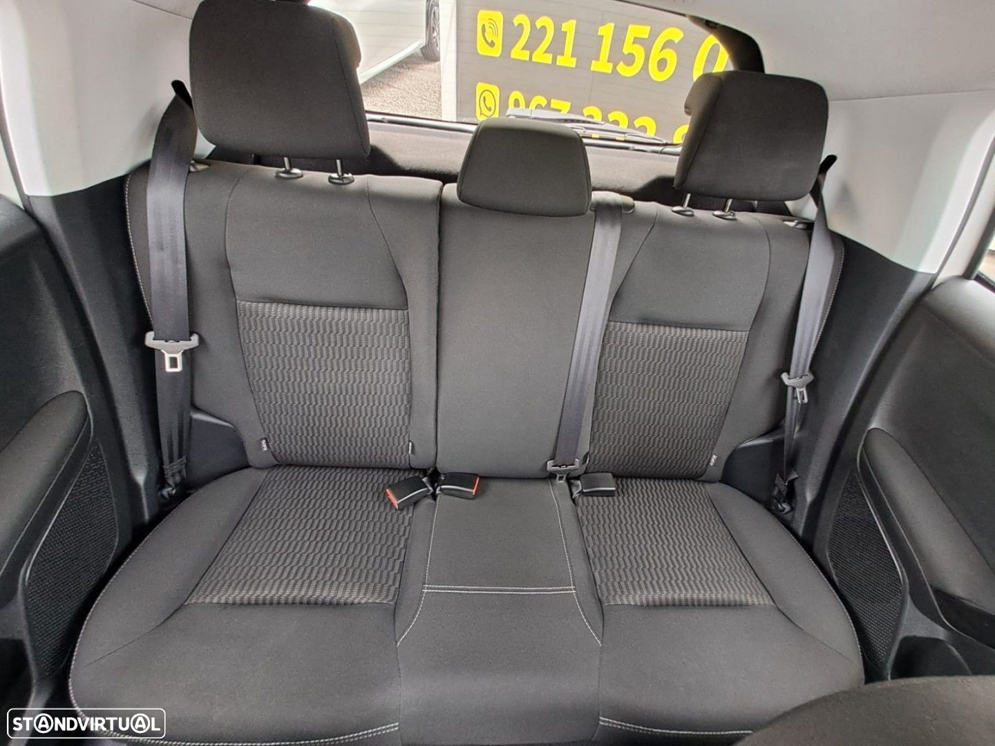 Peugeot 208 1.2 PureTech Style - 13