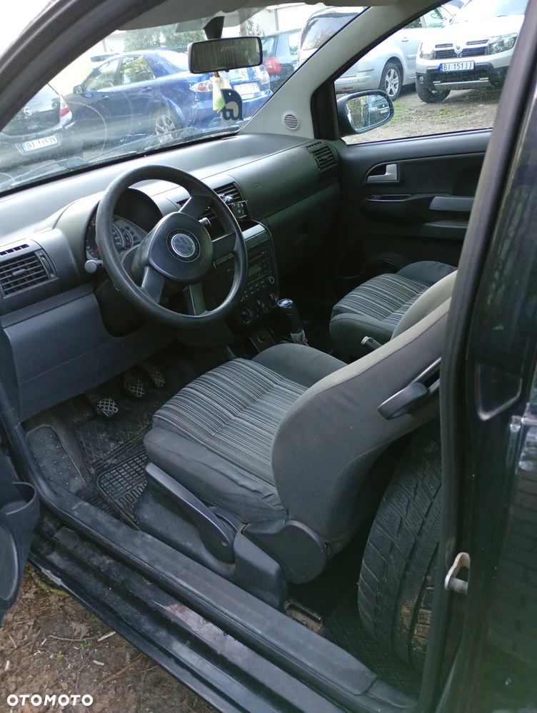 Volkswagen Fox 1.4 TDI - 10