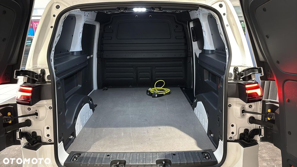 Volkswagen ID. Buzz 82kWh Pro - 17