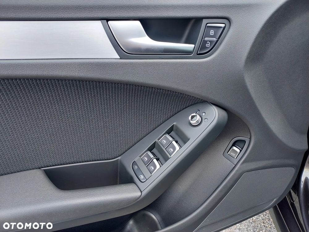 Audi A4 Avant 2.0 TDI DPF quattro S line Sportpaket - 34