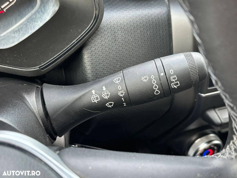 Renault Clio E-TECH 140 BUSINESS EDITION - 26