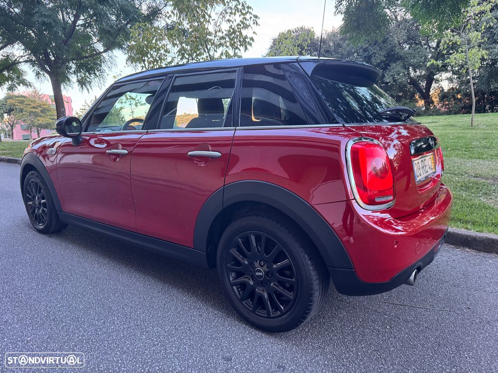 MINI 5 Portas Cooper D Auto - 3