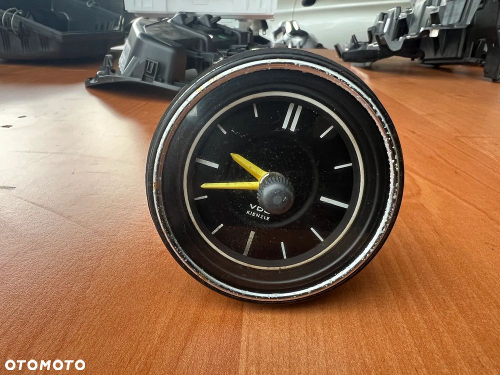 ZEGAR ZEGAREK KOKPITU MERCEDES W107 C107 R107 VDO KIENZLE - 1