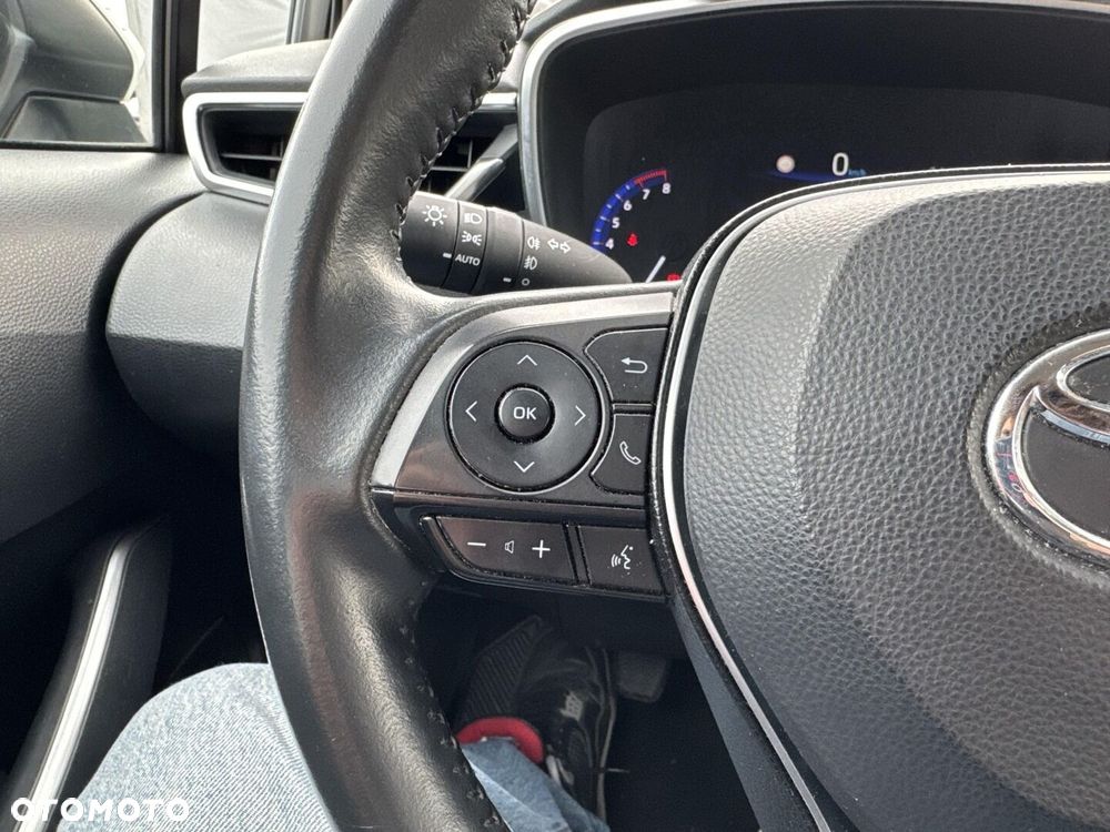 Toyota Corolla - 22