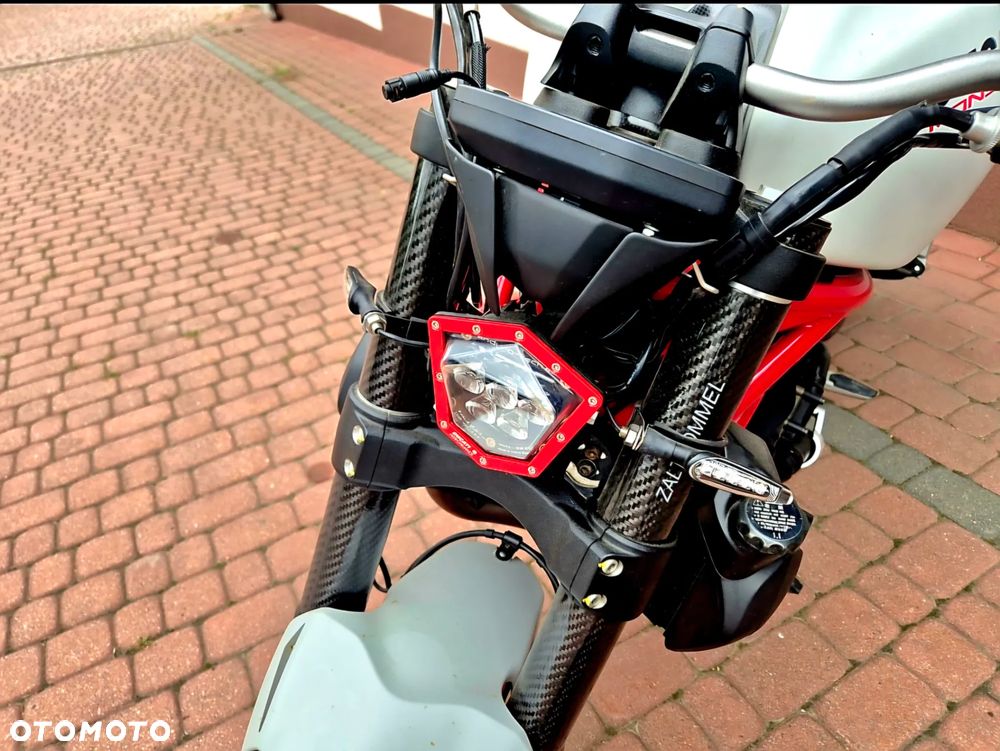 Ducati Monster - 4