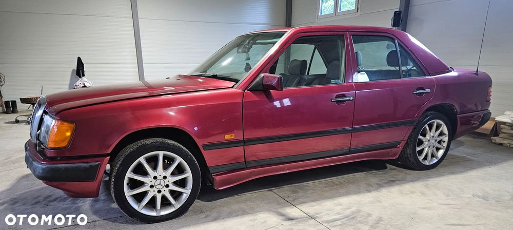 Mercedes-Benz W124 (1984-1993) - 1