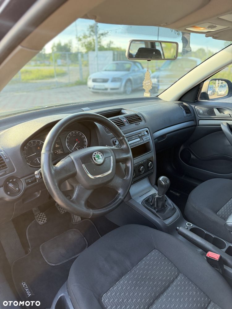 Skoda Octavia - 7