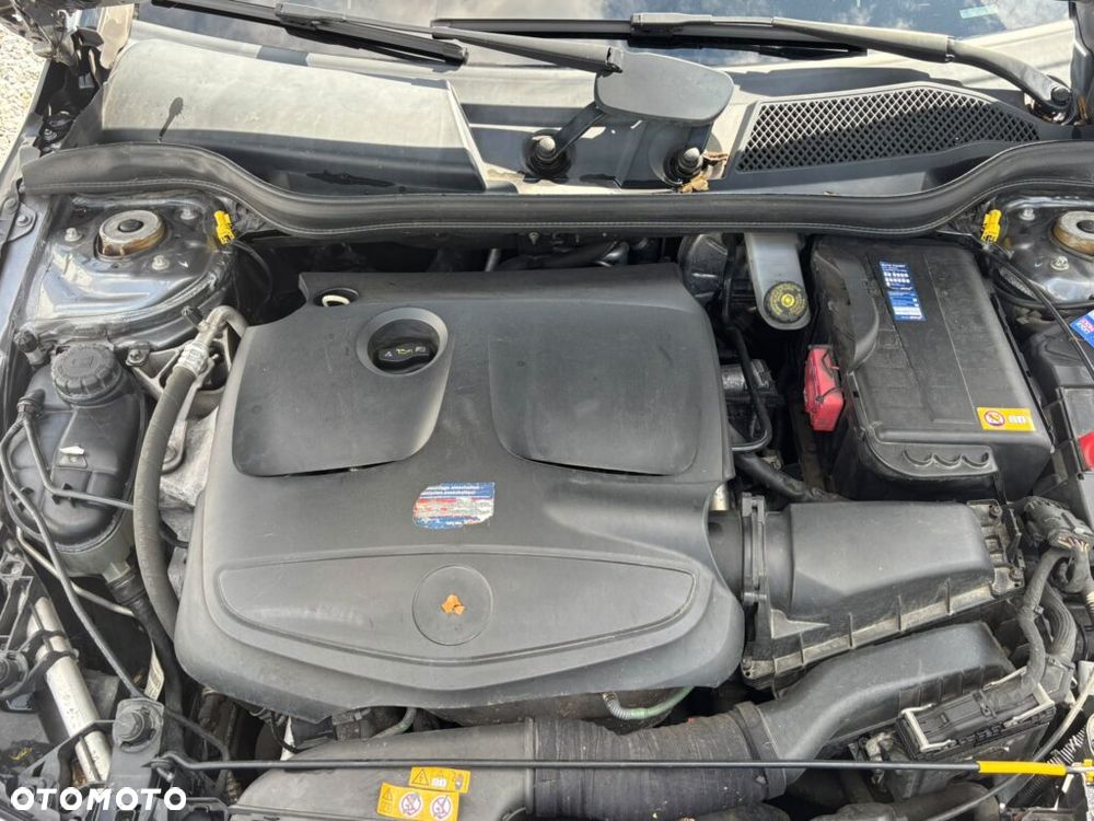 Mercedes-Benz CLA 200 7G-DCT - 19
