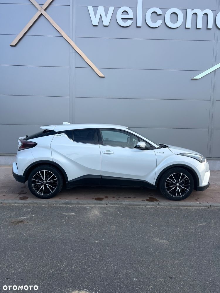 Toyota C-HR 1.8 Hybrid Prestige - 2