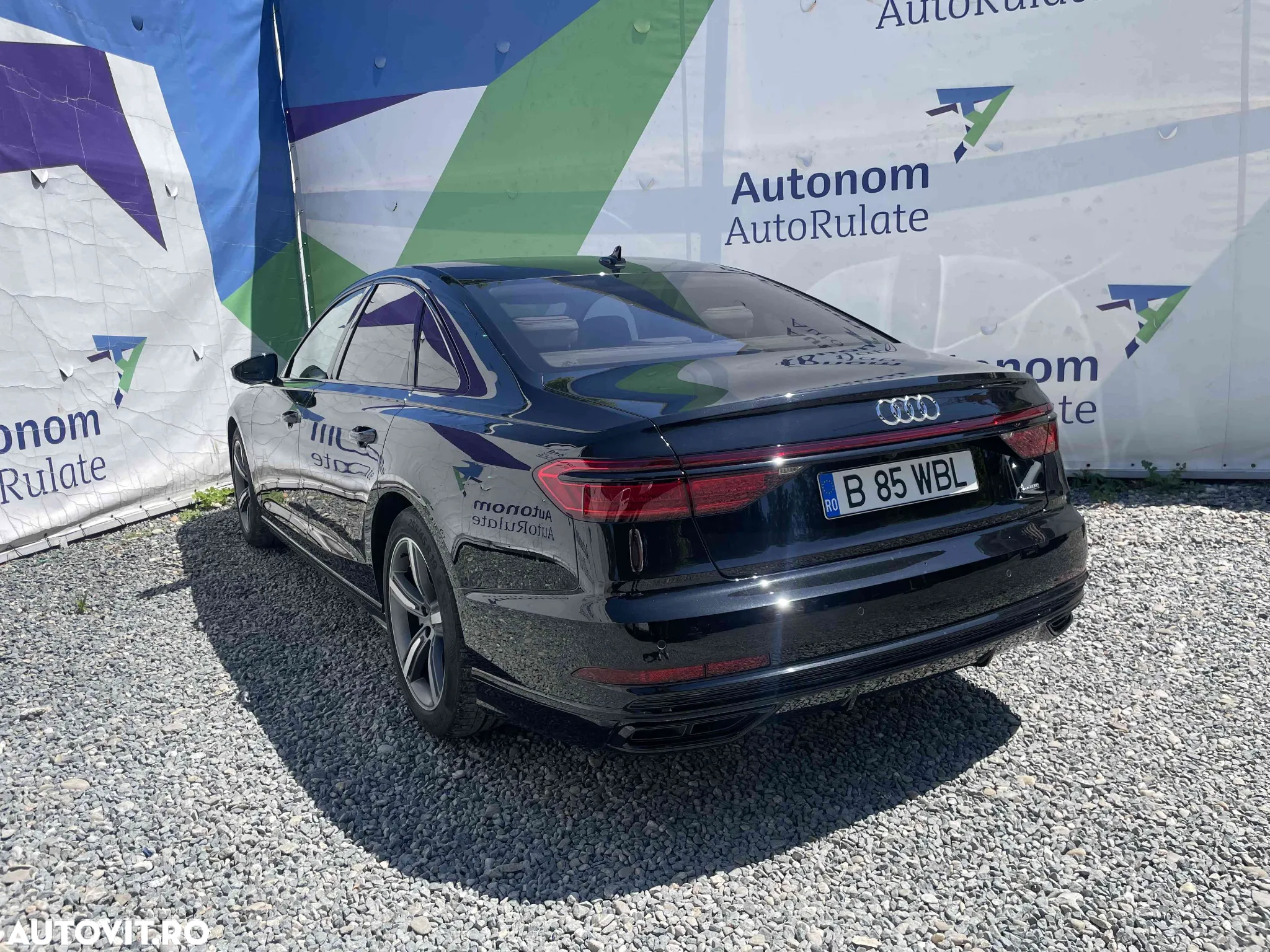 Audi A8 - 4