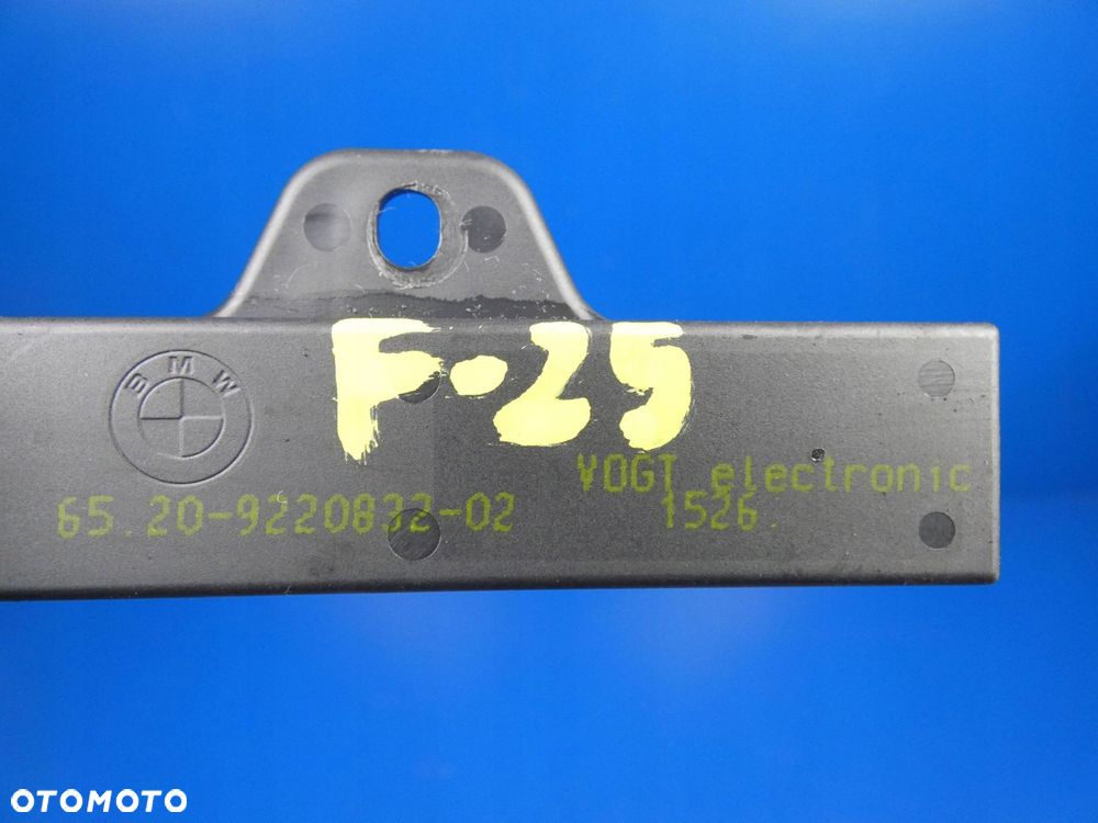 BMW X3 F25 X4 F26 WZMACNIACZ ANTENY RADIA - 2