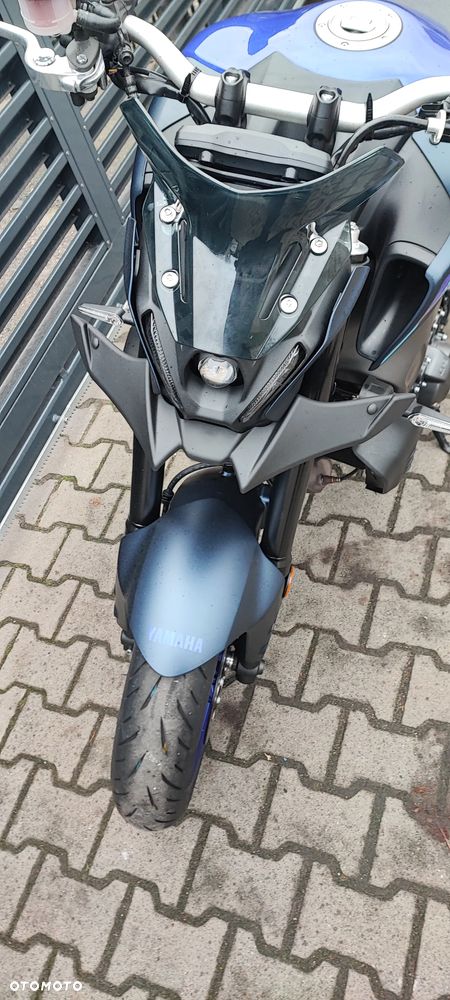 Yamaha MT - 28