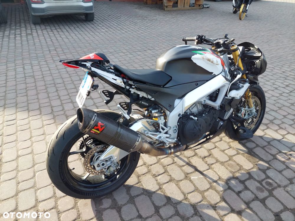 Aprilia Tuono - 7
