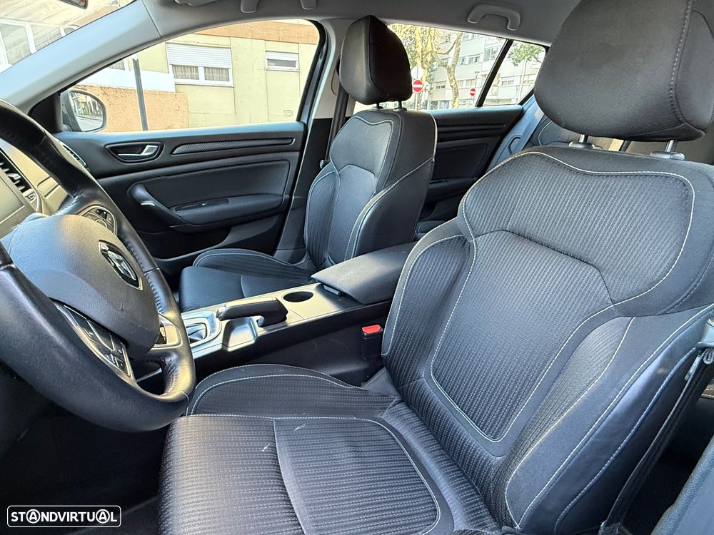 Renault Mégane Sport Tourer ENERGY dCi 110 EDC BUSINESS - 12