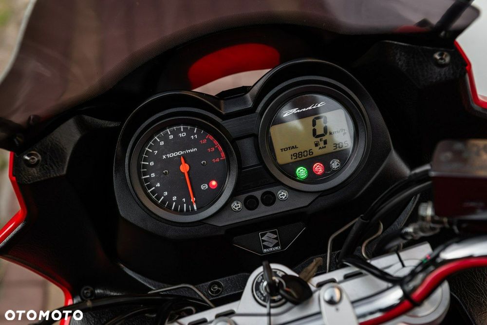Suzuki Bandit - 8