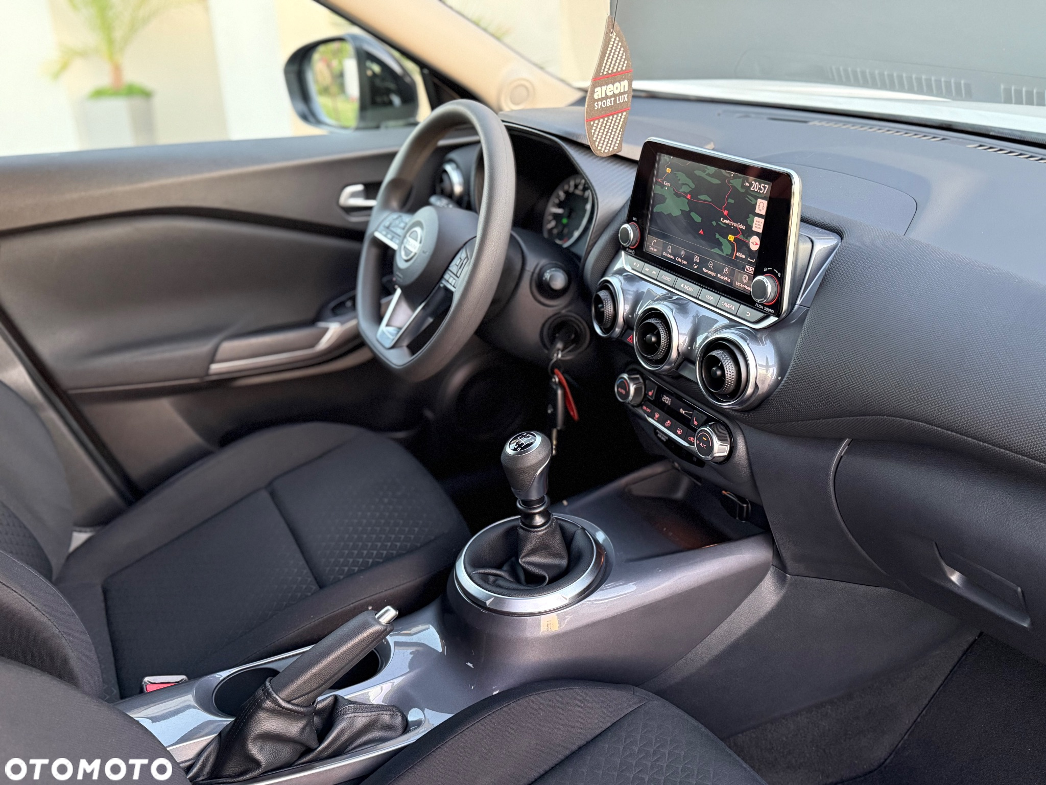 Nissan Juke 1.0 DIG-T Acenta - 17