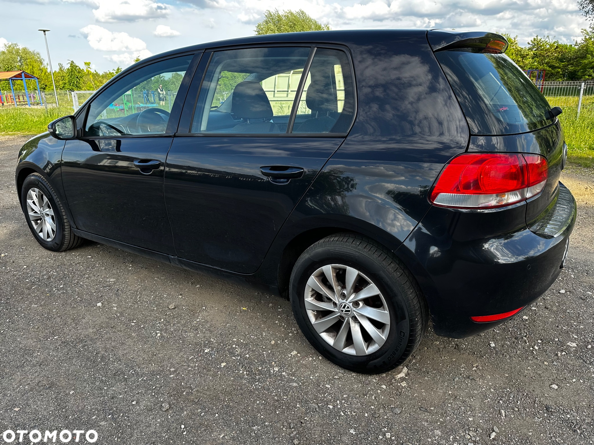 Volkswagen Golf 1.6 TDI DPF MATCH - 12