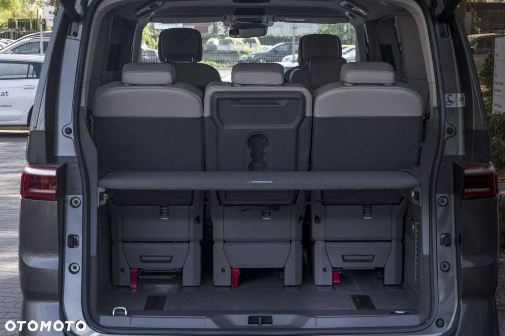 Volkswagen Multivan - 9
