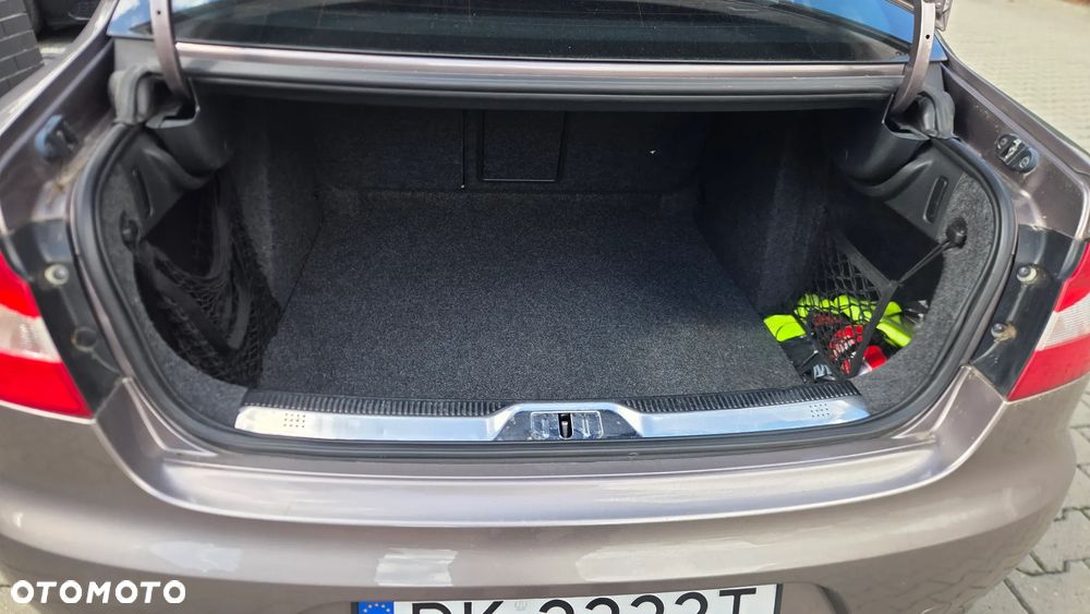 Skoda Superb 1.6 TDI Active - 9